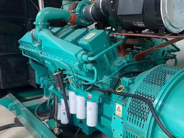 新宁更换100kW柴油发电机组机油时，需要注意哪些事项？